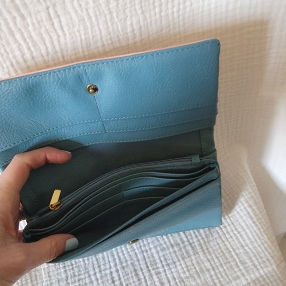 Fossil patchwork foldover leather clutch wallet - Picture 9 of 9